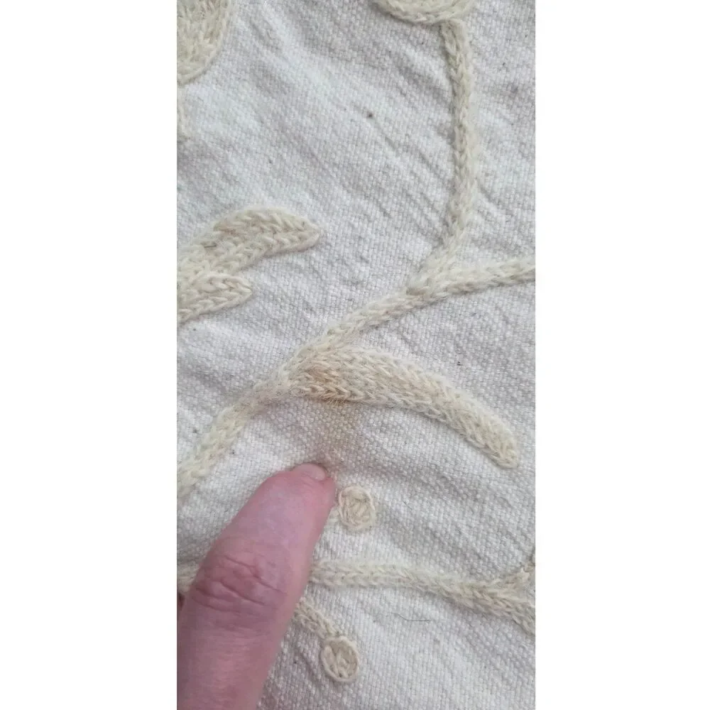 B. Altman & Co VTG Crewel Coverlet Full Bedspread Cotton Cream Chain Stitch